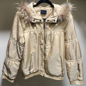 Women’s hooded puffer jacket